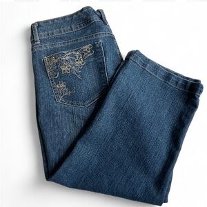 Gloria Vanderbilt dark blue denim boyfriend jeans, floral embroidery